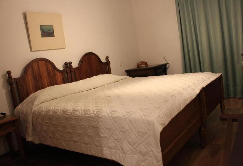 דירת חדר, Luxor