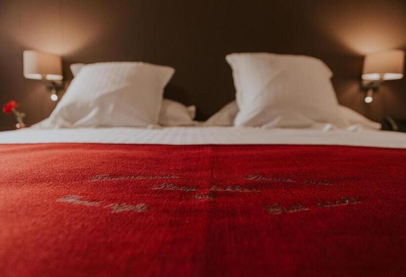 جناح جونيور, New Regina