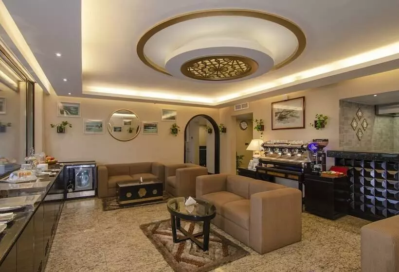 キングサイズベッドのクラブルーム, Pan Pacific Sonargaon Dhaka