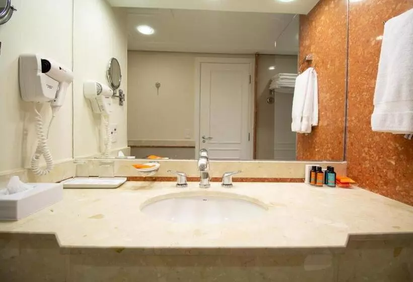 Deluxe Family Room, Royal Palm Plaza Resort