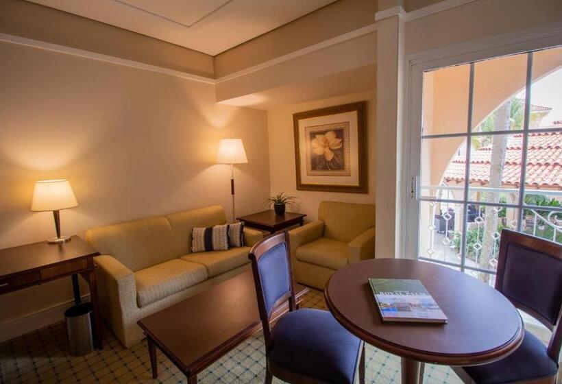 디럭스 패밀리 룸, Royal Palm Plaza Resort