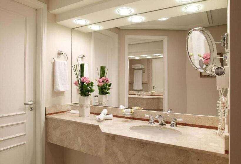 디럭스 패밀리 룸, Royal Palm Plaza Resort