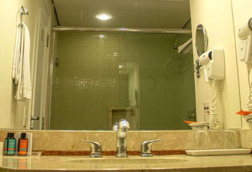 Deluxe Room, Royal Palm Plaza Resort