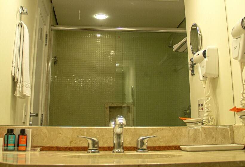 Deluxe Room, Royal Palm Plaza Resort