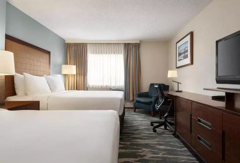 اتاق لوکس, Travelodge By Wyndham Calgary South