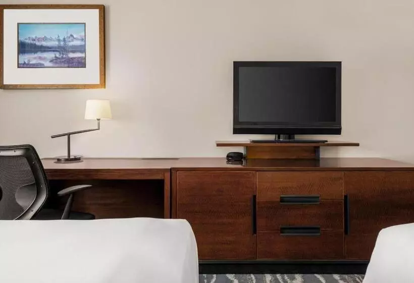 اتاق لوکس, Travelodge By Wyndham Calgary South