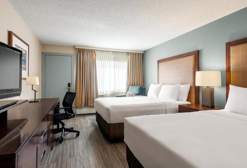 Номер Стандарт Адаптированный для Инвалидов, Travelodge By Wyndham Calgary South
