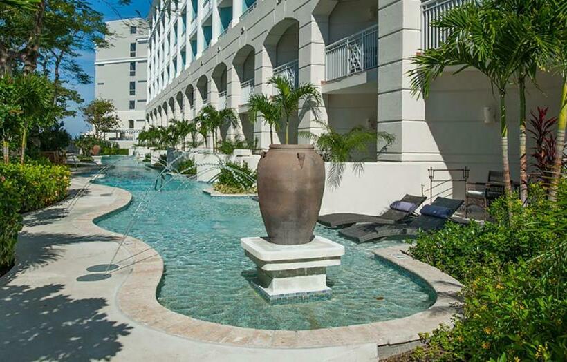 سوییت, Sandals Royal Bahamian All Inclusive   Couples Only