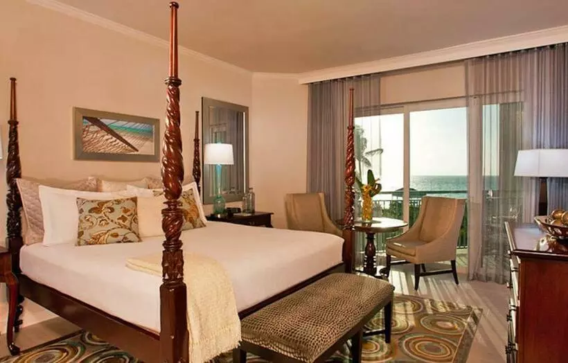 Club Room Sea View, Sandals Royal Bahamian All Inclusive Couples Only