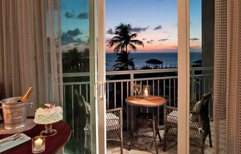 Club Room Sea View, Sandals Royal Bahamian All Inclusive Couples Only