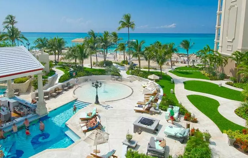 Club Room Sea View, Sandals Royal Bahamian All Inclusive Couples Only