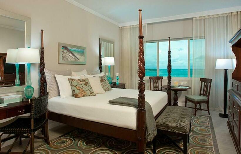 اتاق لوکس با چشم‌انداز دریا, Sandals Royal Bahamian All Inclusive   Couples Only