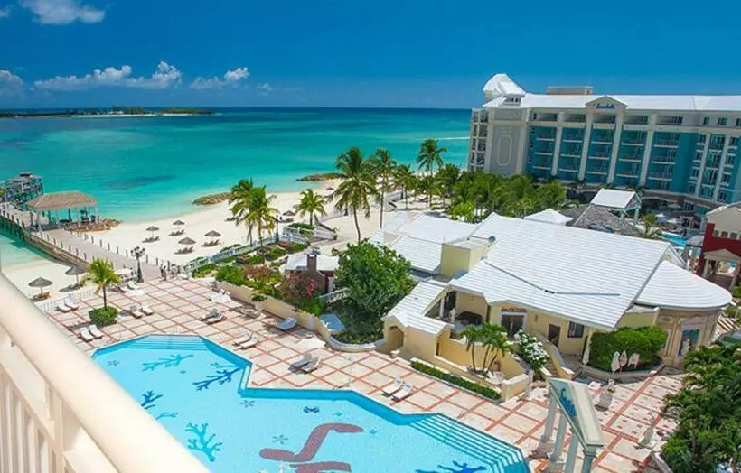 اتاق پرمیوم با چشم‌انداز دریا, Sandals Royal Bahamian All Inclusive   Couples Only