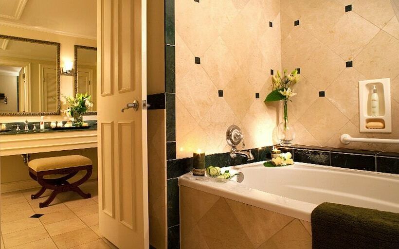 سوئیت پنت هاوس, Sandals Royal Bahamian All Inclusive   Couples Only