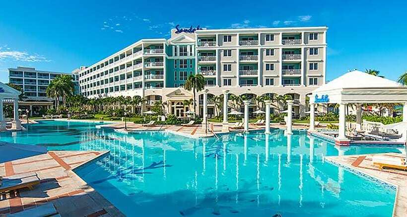 سوییت جونیور لوکس, Sandals Royal Bahamian All Inclusive   Couples Only