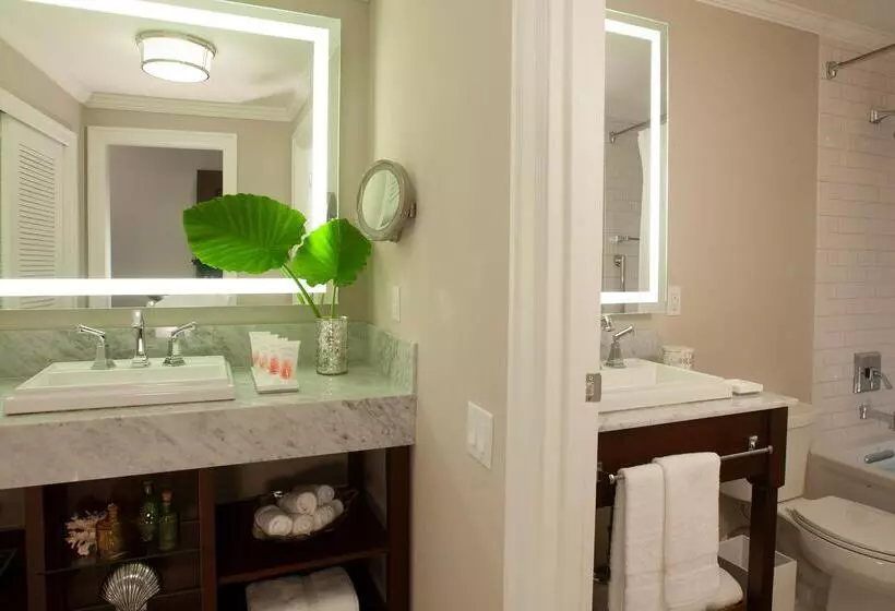 Club Room Sea View, Sandals Royal Bahamian All Inclusive Couples Only