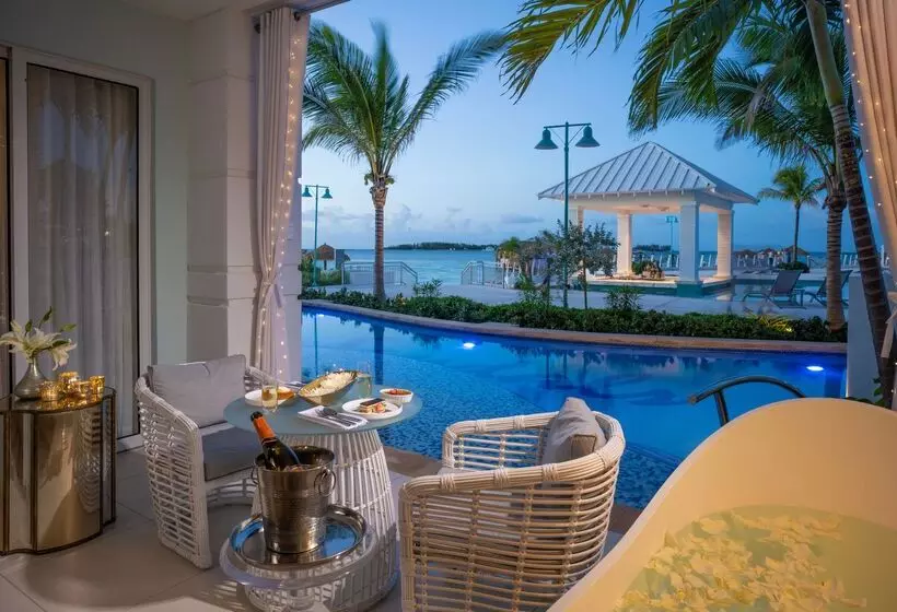 سوییت با چشمانداز دریا, Sandals Royal Bahamian All Inclusive Couples Only