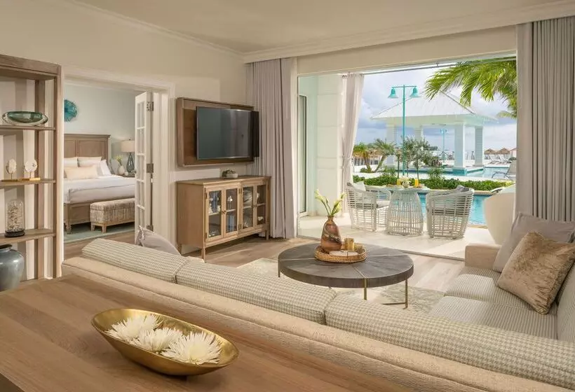 سوییت با چشمانداز دریا, Sandals Royal Bahamian All Inclusive Couples Only