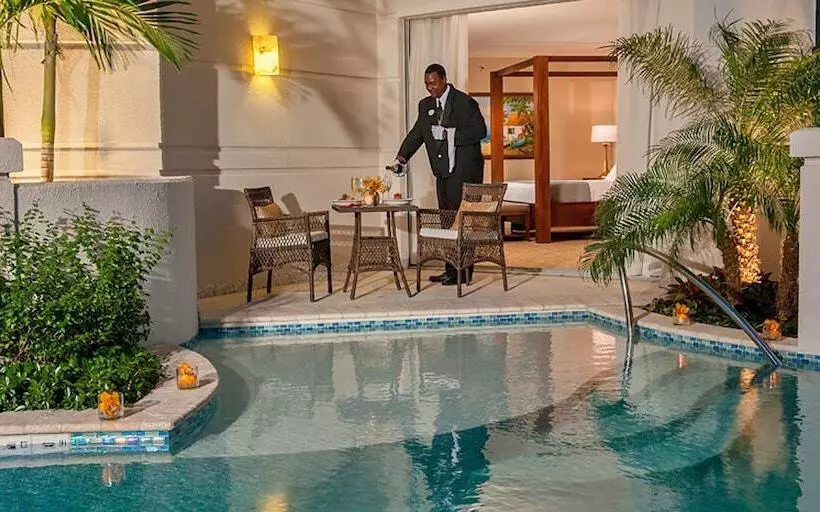 Swim-up suite, Sandals Royal Bahamian All Inclusive Couples Only