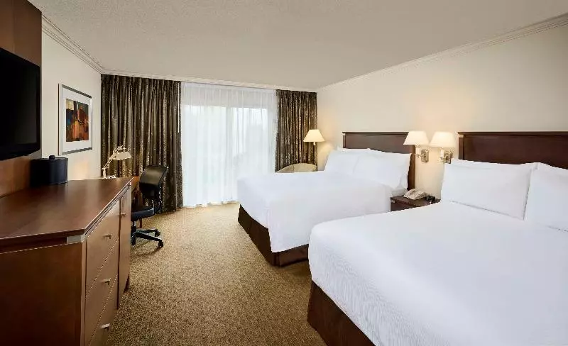 اتاق استاندارد با تخت دو نفره بزرگ, Best Western Plus Lamplighter Inn & Conference Centre