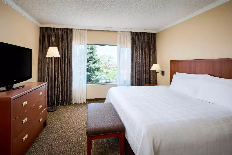 اتاق استاندارد با تخت بزرگ, Best Western Plus Lamplighter Inn & Conference Centre