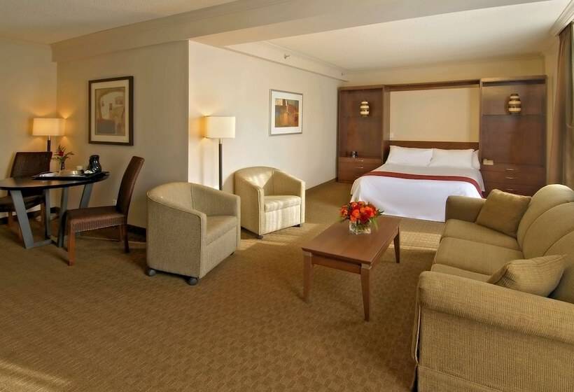 جناح, Best Western Plus Lamplighter Inn & Conference Centre