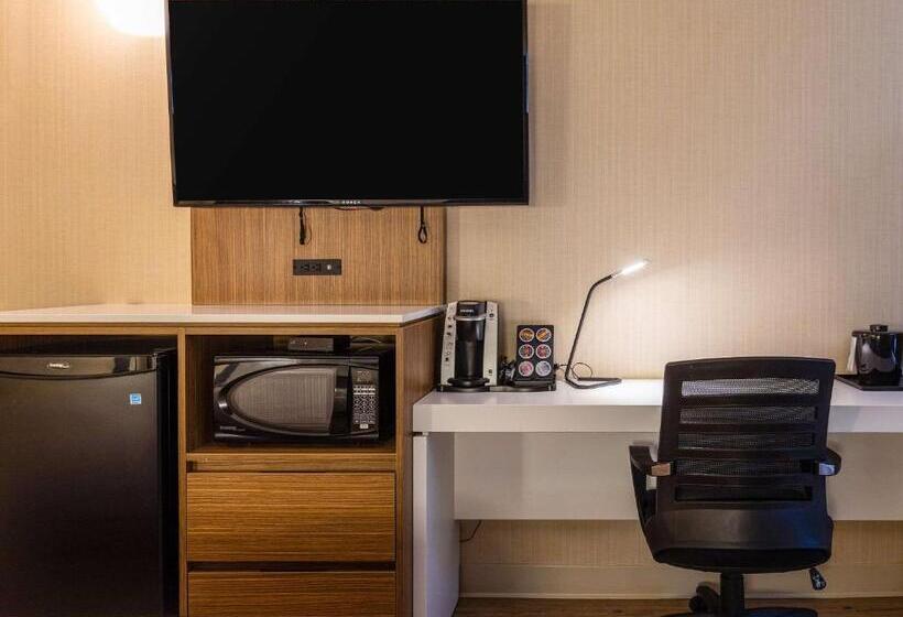 Стандартный Номер Нижний Этаж, Comfort Inn