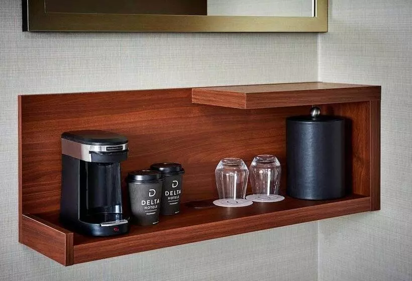 ２ダブルベッドのスタンダードルーム, Delta Hotels By Marriott Toronto Mississauga