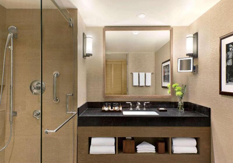 اتاق لوکس, Fairmont Chateau Whistler