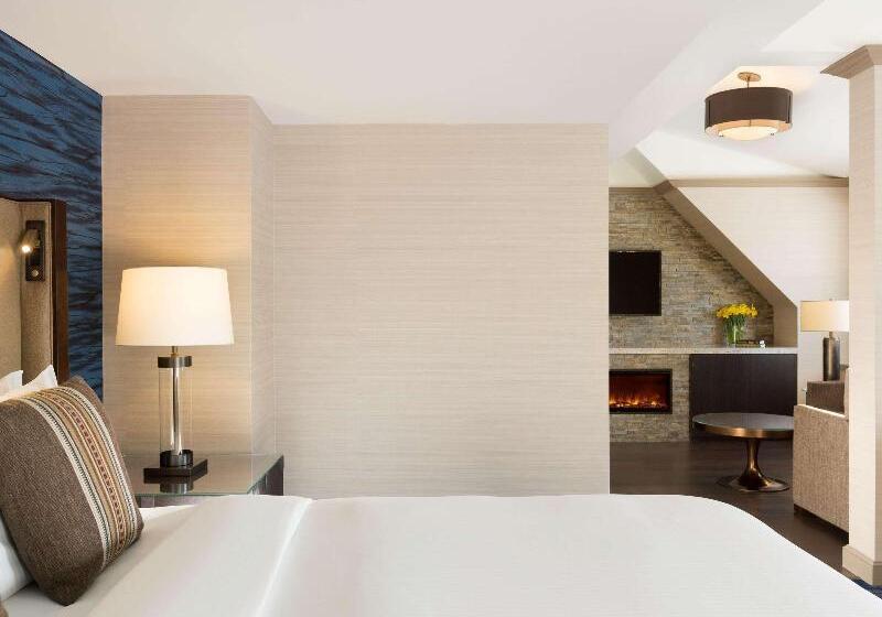 Люкс Кровать Кинг, Fairmont Chateau Whistler