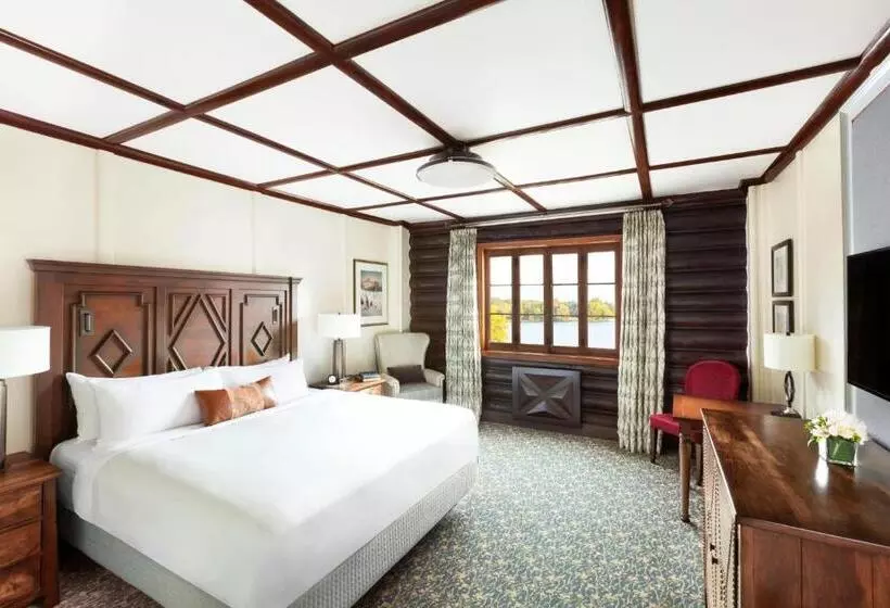 キングサイズベッドのデラックスルーム, Fairmont Le Chateau Montebello