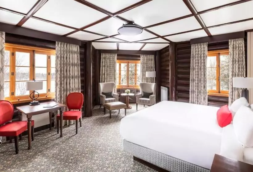 キングサイズベッドのスタンダードルーム, Fairmont Le Chateau Montebello
