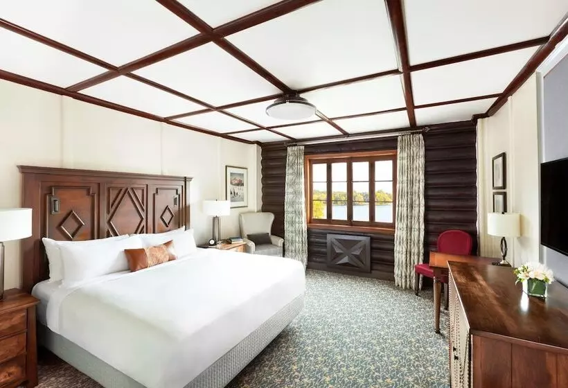 景色の見えるデラックスルーム, Fairmont Le Chateau Montebello