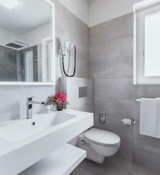 标准房带园景, Garni Elena