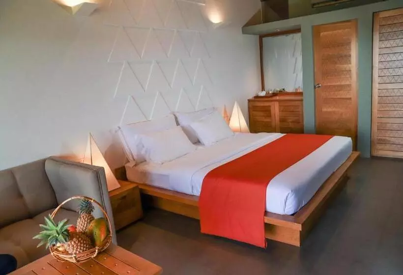Deluxe Room Lake View