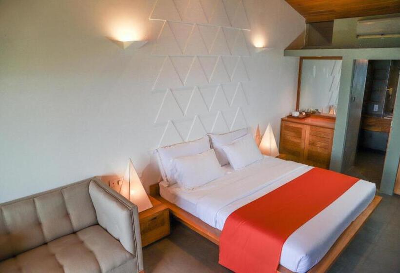 غرفة ديلوكس, Giritale