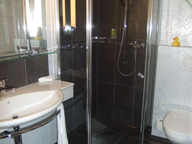 חדר דלוקס, Hecht Appenzell