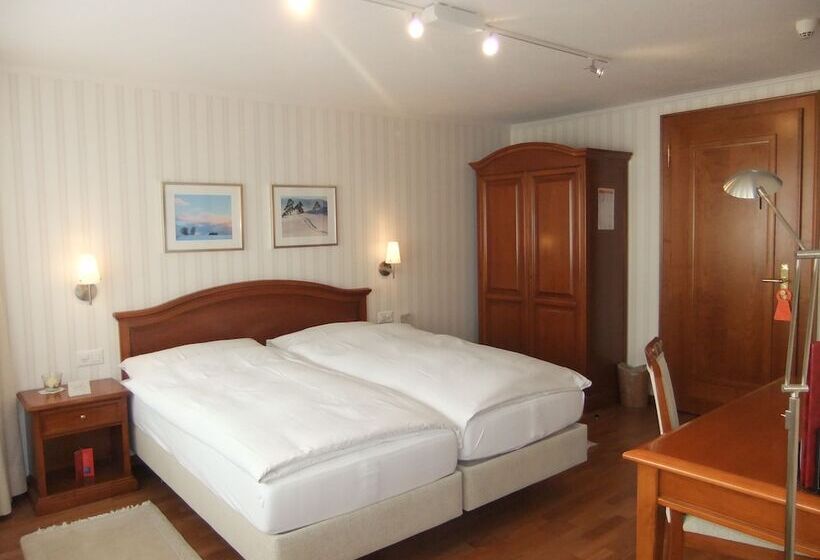 חדר דלוקס, Hecht Appenzell