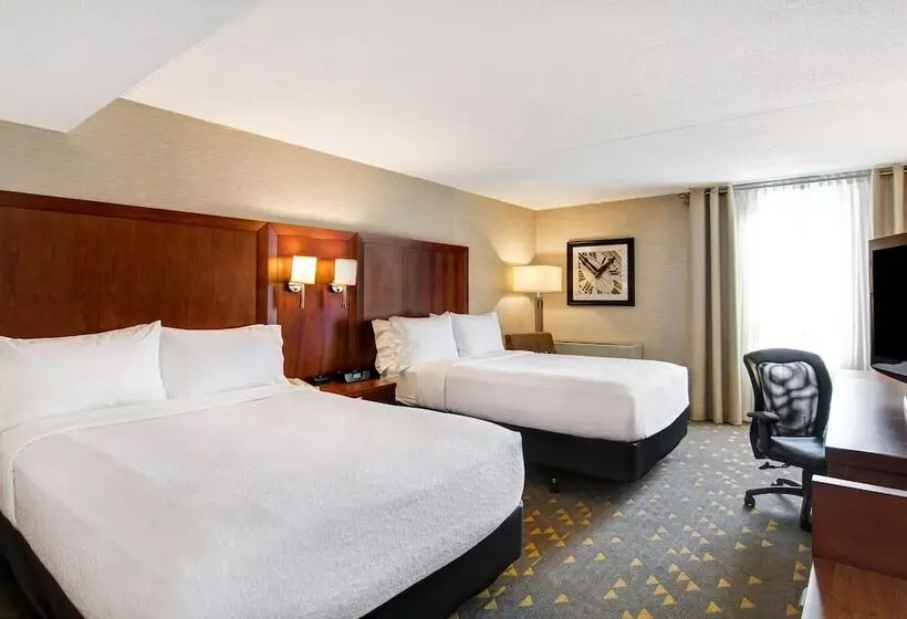 ２ダブルベッドのスタンダードルーム, Holiday Inn Oakville Centre, An Ihg