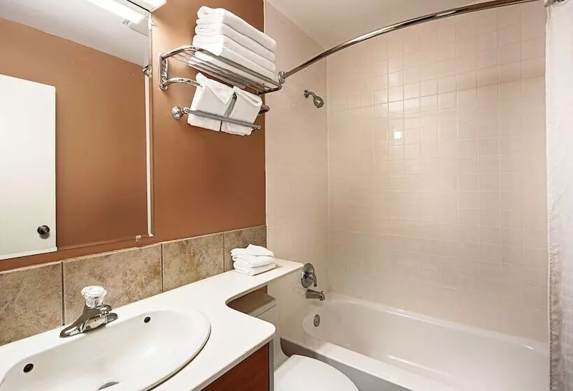 اتاق استاندارد با 2 تخت دوبل, Jasper Inn & Suites By Innhotels