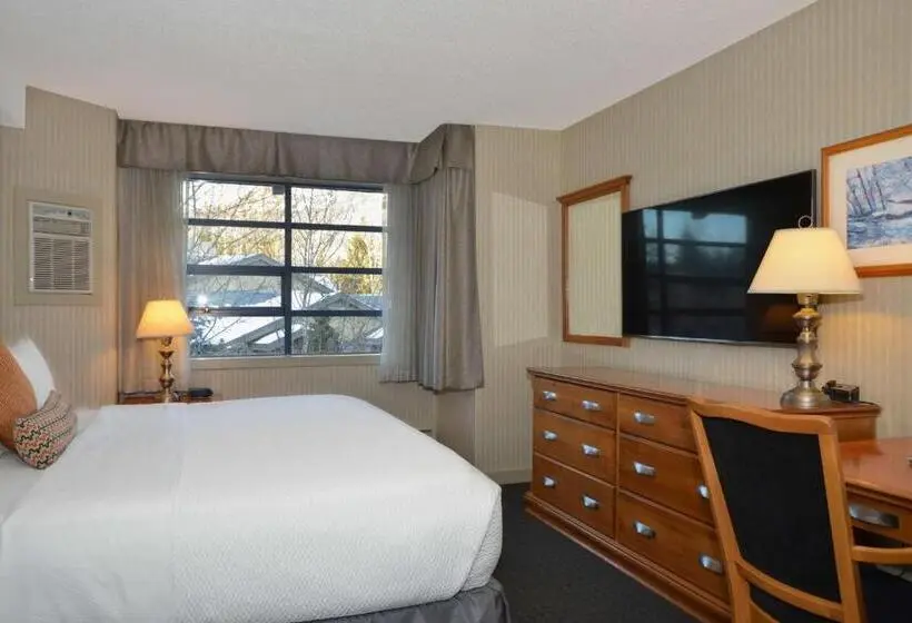 سوئیت جونیور پریمیوم, Listel Whistler, A Coast