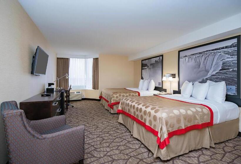 障害者適応デラックスルーム, Ramada By Wyndham Niagara Falls Near The Falls
