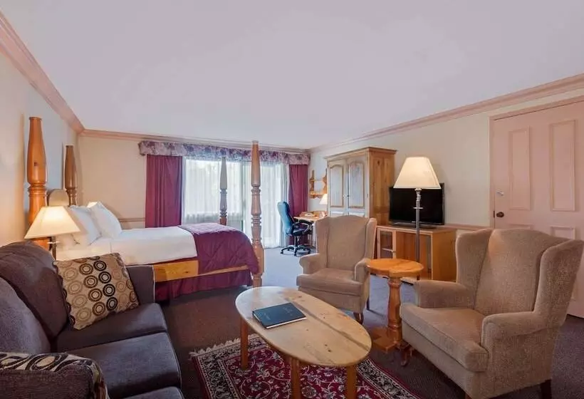 ハイドロマッサージバス付きスイート, Ramada By Wyndham Pinewood Park Resort North Bay