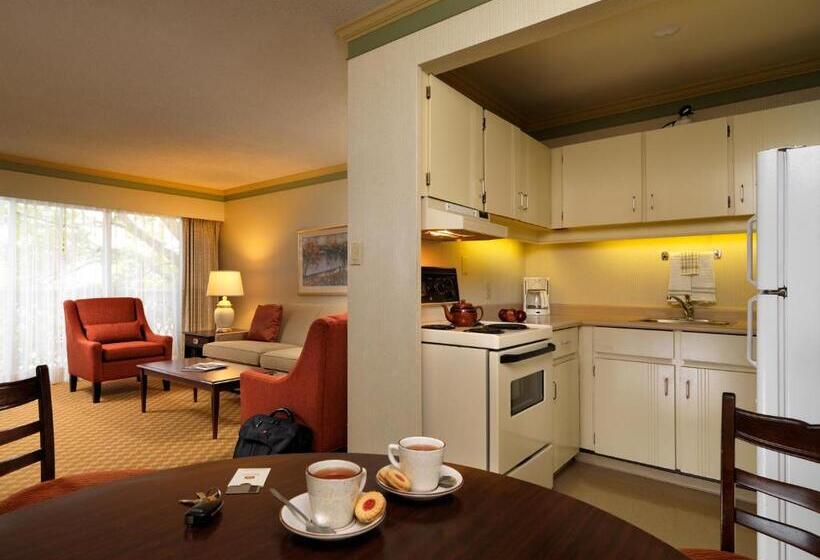 スイート, Royal Scot Hotel & Suites