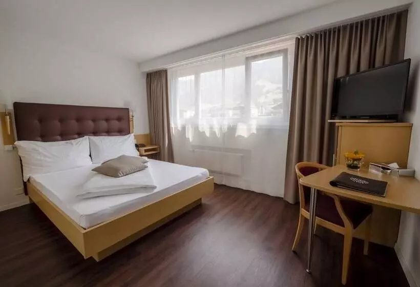 Comfort room with lake view, Seerausch Swiss Quality