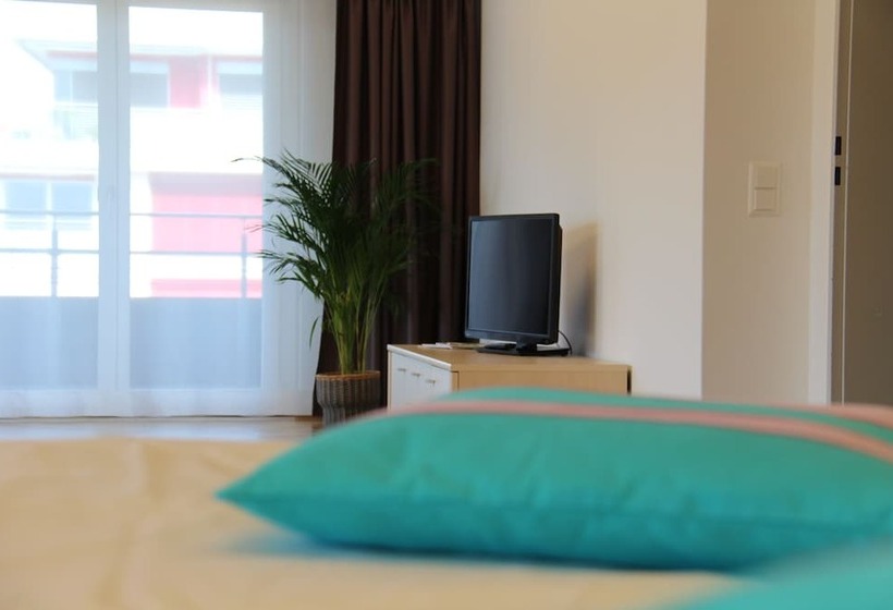 חדר משפחתי דלוקס, Seerausch Swiss Quality