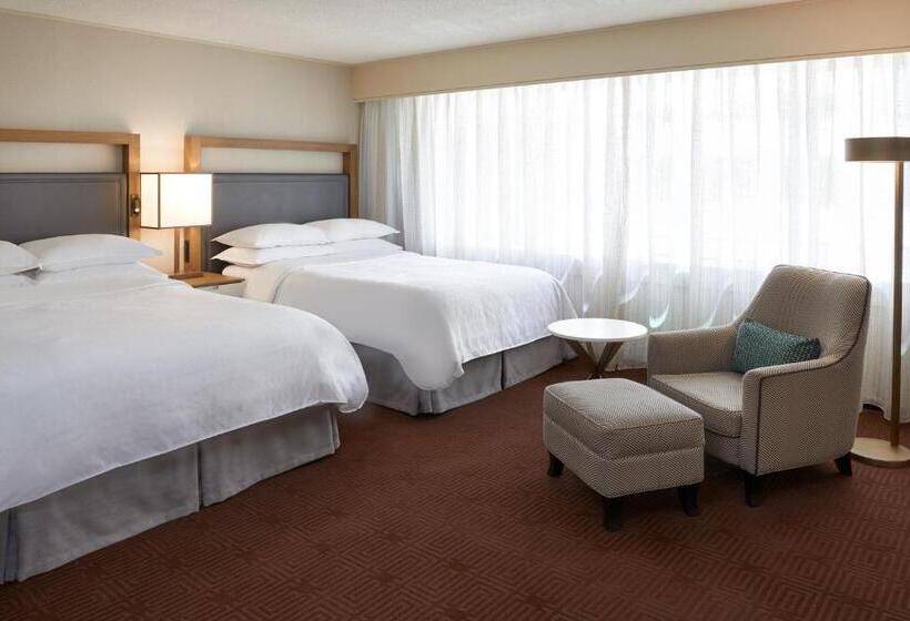 חדר סטנדרט שתי מיטות זוגיות, Sheraton Ottawa