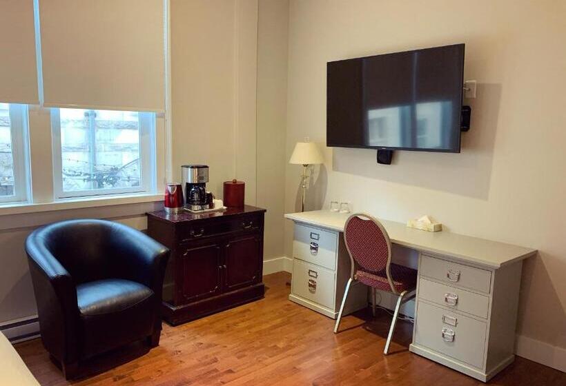 キングサイズベッドのデラックスルーム, The Bedford Regency