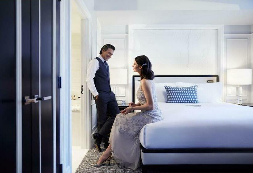 스위트 킹사이즈 침대, Fairmont Royal York