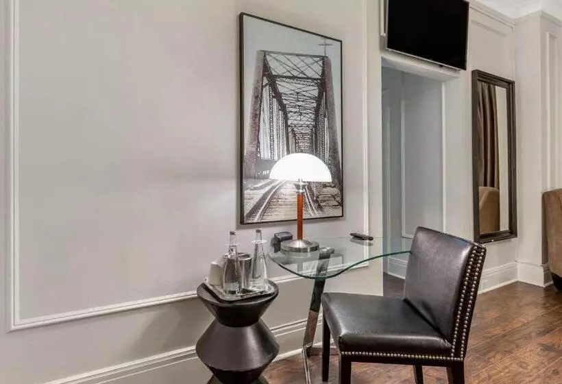 スタンダードルーム, The Fort Garry Hotel Spa And Conference Centre, Ascend Hotel Collection